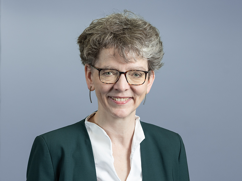 Dr.